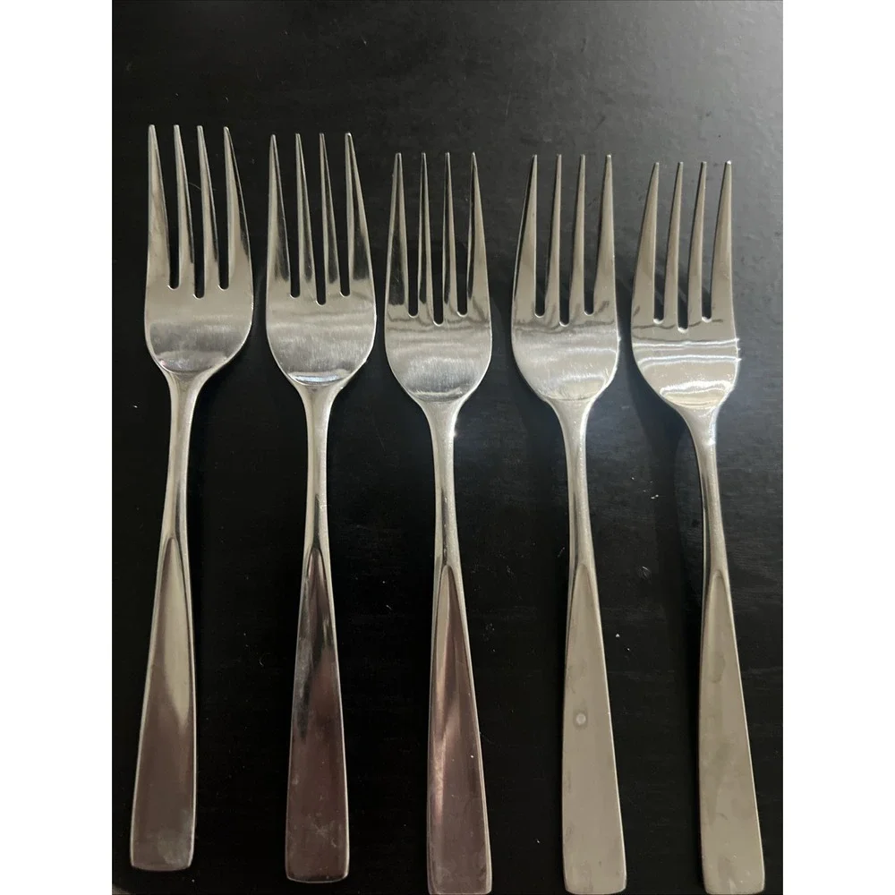 Rogers Stanley Roberts Allison-Korea (5)Salad Forks  Stainless Steel 6 1/2